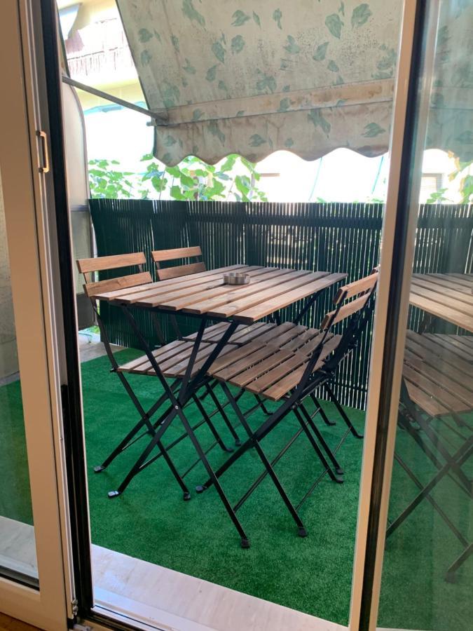 Apartment Themis 6